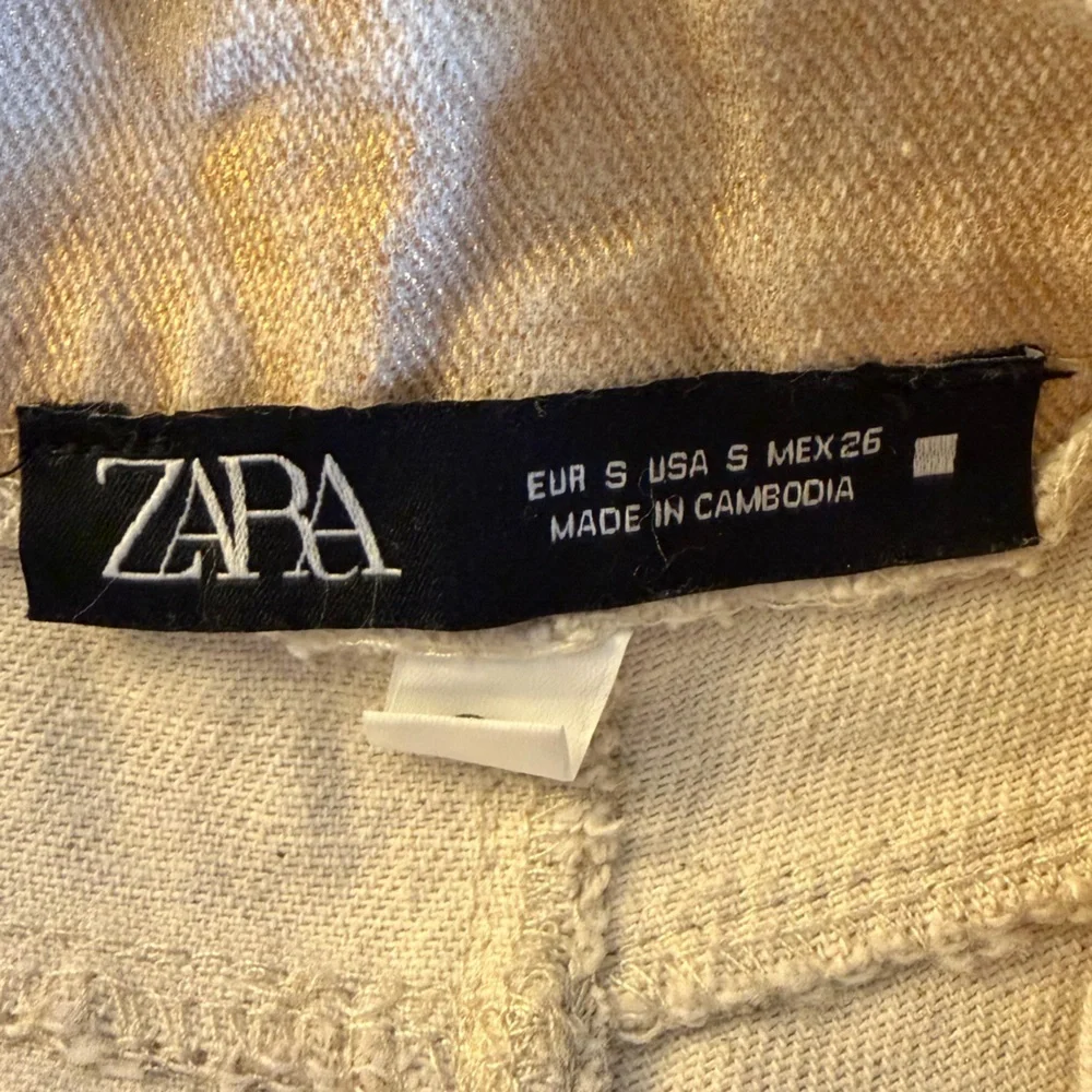 Zara Gold Metallic Jeans Size Small